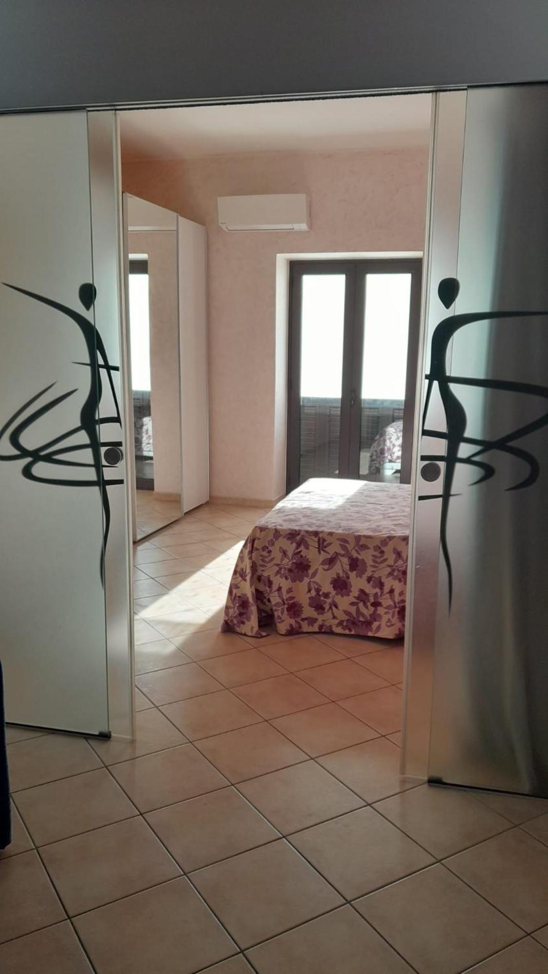 Anna'S Apartment - Milazzo Esterno foto